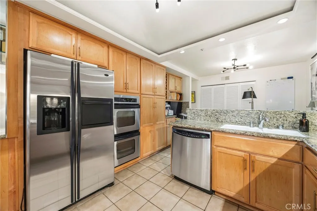 11687 Bellagio Road 12, Bel Air, California 90049 home-pic-16